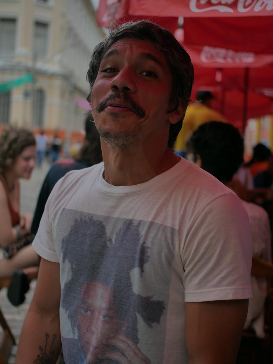 FABRÍCIO PINHEIRO E A ESCRITA COMO SOBREVIVÊNCIA