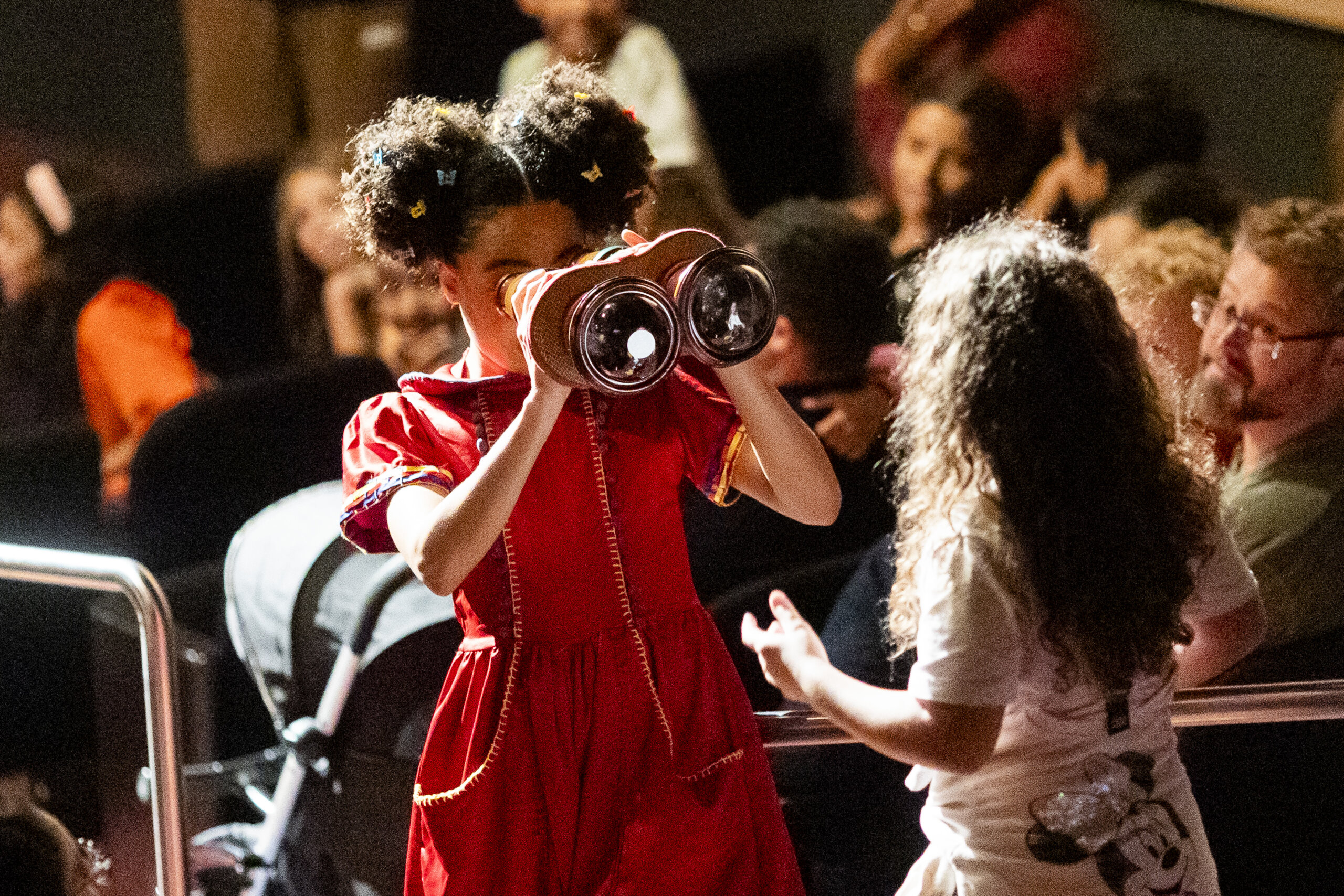 Espetáculo infantil transforma acessibilidade em brincadeira e chega ao Teatro Margarida Schivasappa nas férias de julho